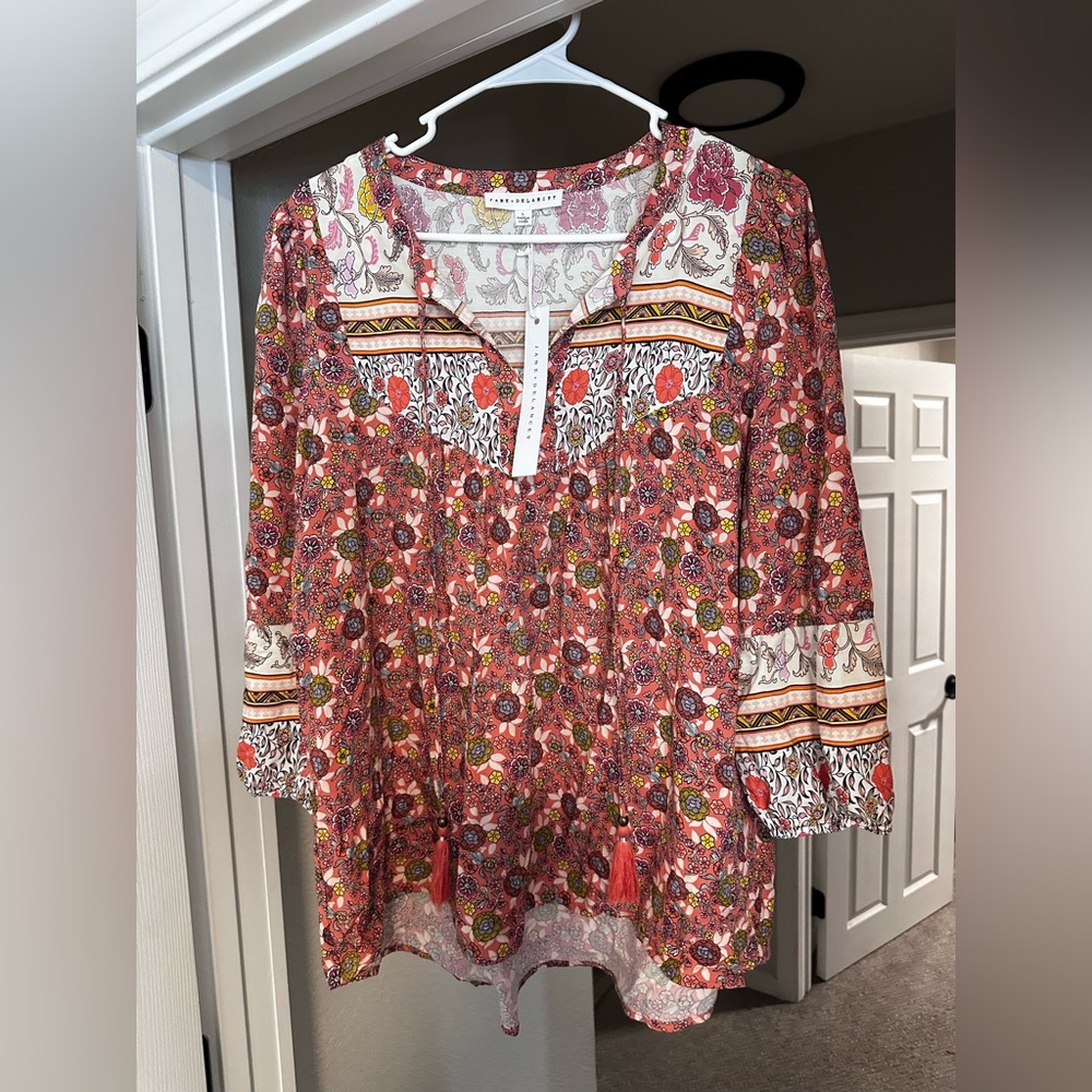 Jane and Delancey Coral and White Floral 3/4 Sleeve Blouse